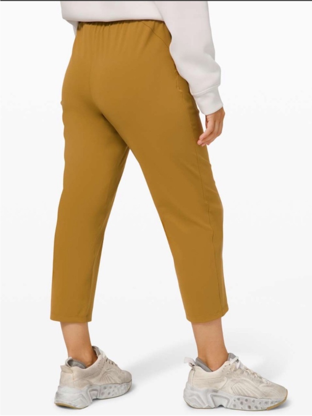 Lululemon Keep Moving Crop 23"
Spiced Bronze Yellow Gold size 10